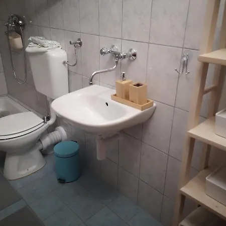 Betty * Jesenice (Split-Dalmatia)