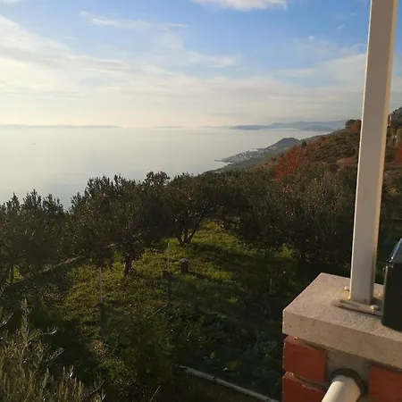 Betty Prázdninový dům