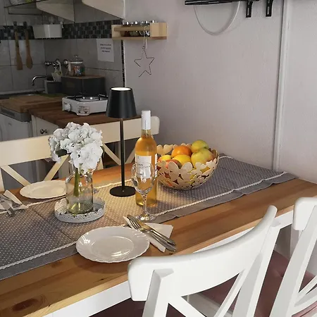 Betty Jesenice (Split-Dalmatia)